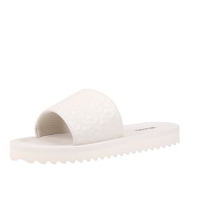 Nina-Chancletas_NinaMichaelKorsTEAGANMERRICKJ_Lino_1